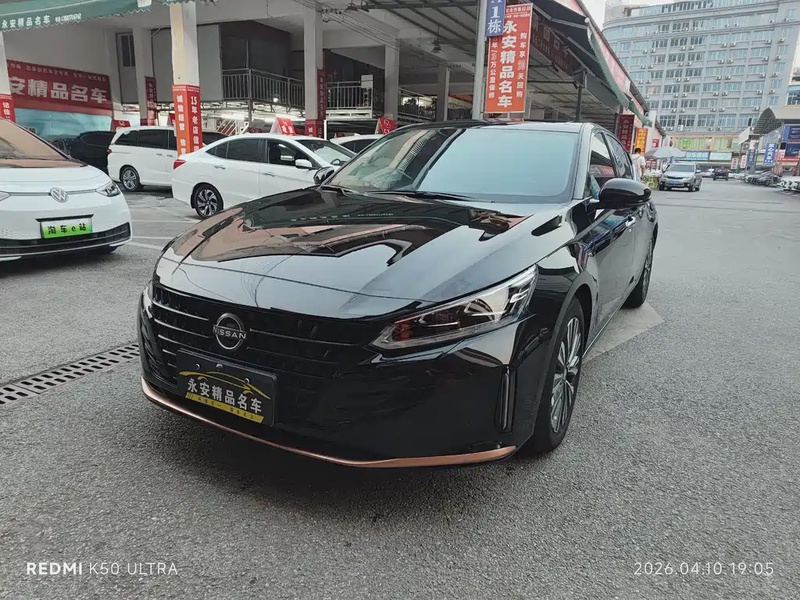 Nissan Teana