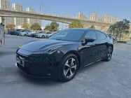 Zeekr 001 2024