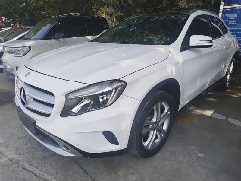 Mercedes-Benz GLA-Class