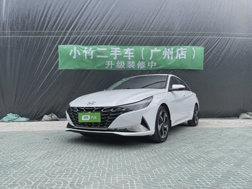 Hyundai Elantra 2022