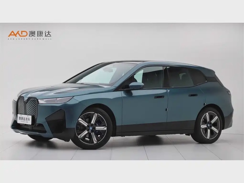 BMW iX