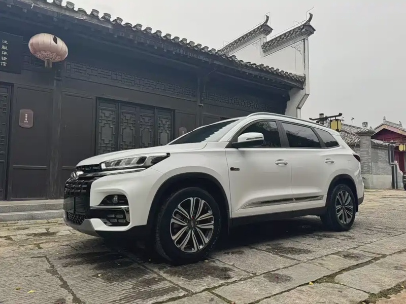 Chery Tiggo 8