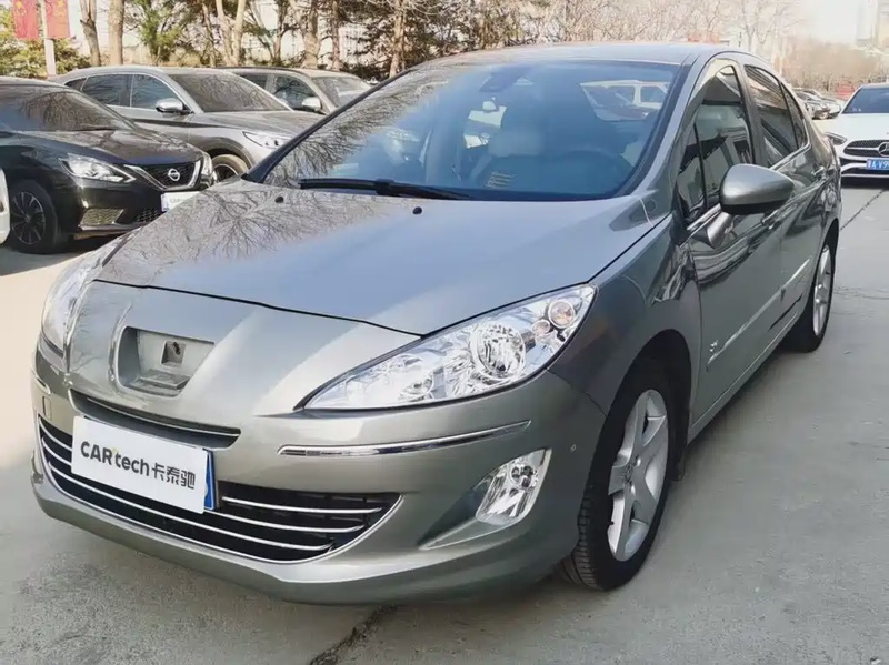 Peugeot 408