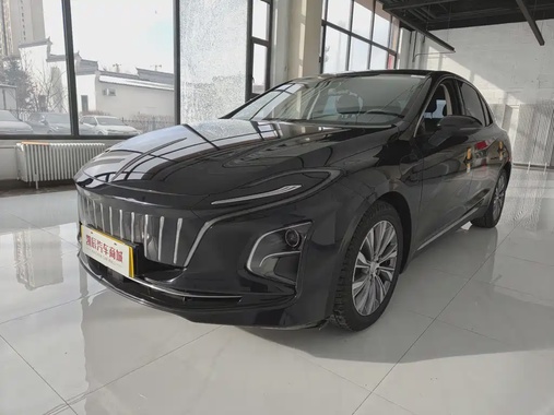 Hongqi E-QM5 2023