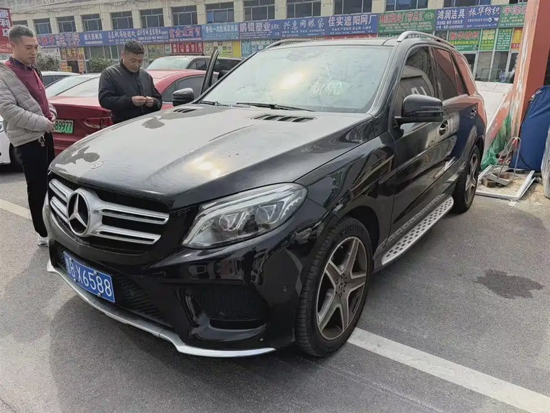 Mercedes-Benz GLE-Class