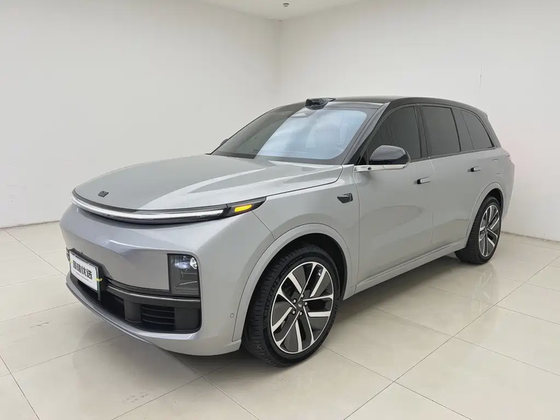 Li Auto L8