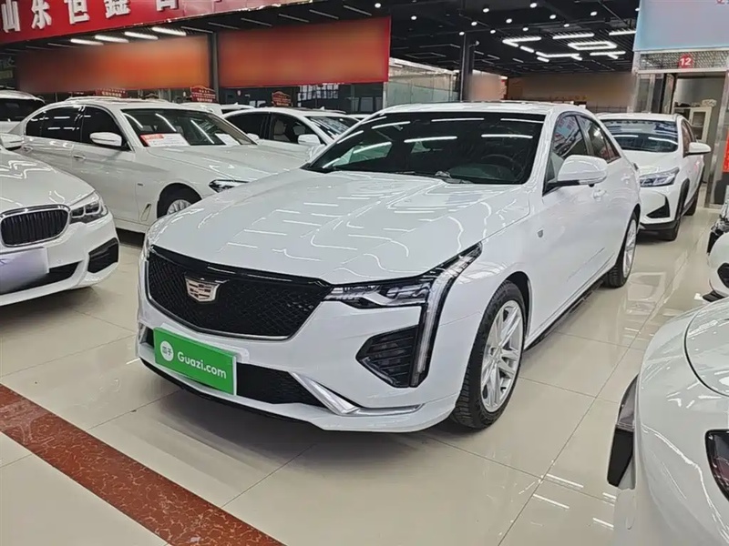 Cadillac CT4
