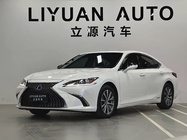Lexus ES 2019