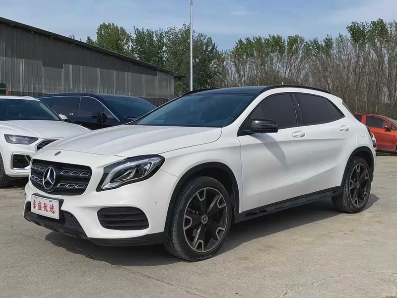 Mercedes-Benz GLA-Class