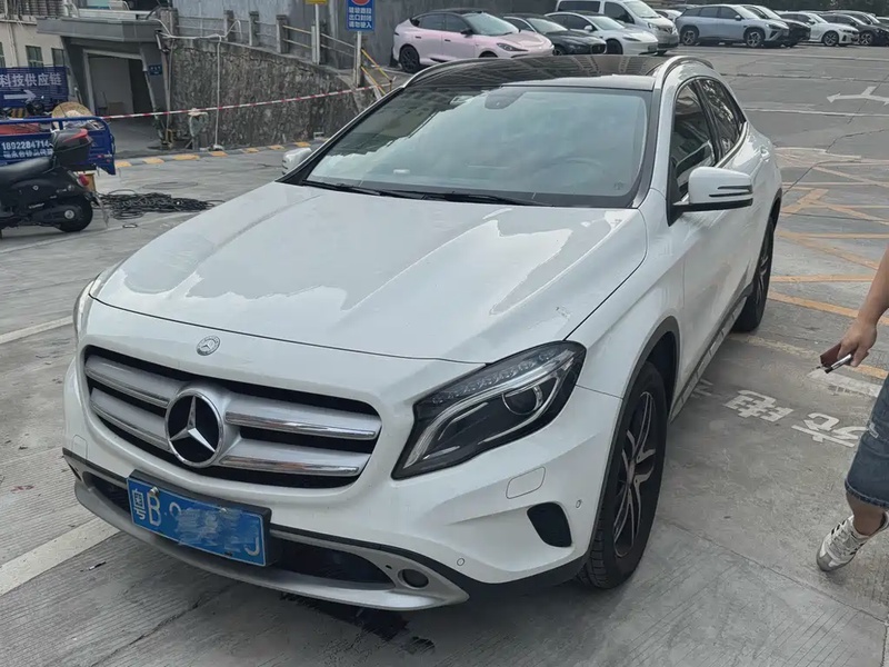 Mercedes-Benz GLA-Class