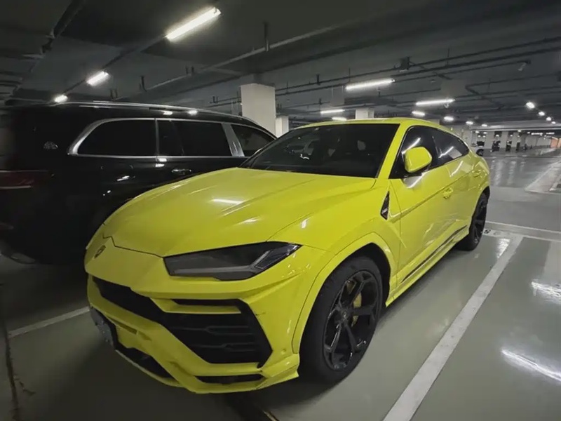 Lamborghini Urus