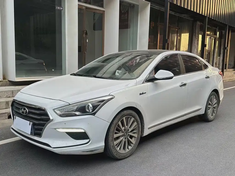 Hyundai Mistra