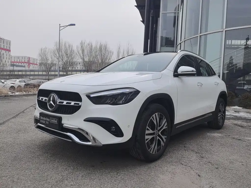 Mercedes-Benz GLA-Class