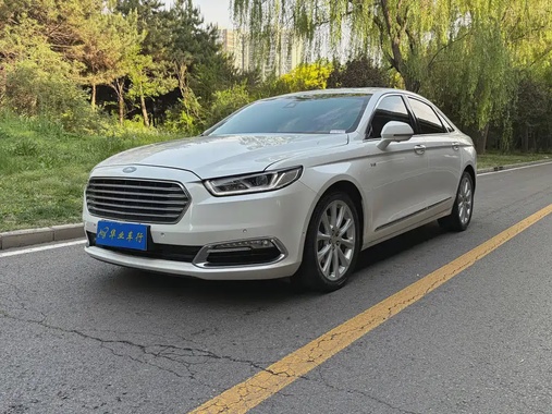 Ford Taurus 2017
