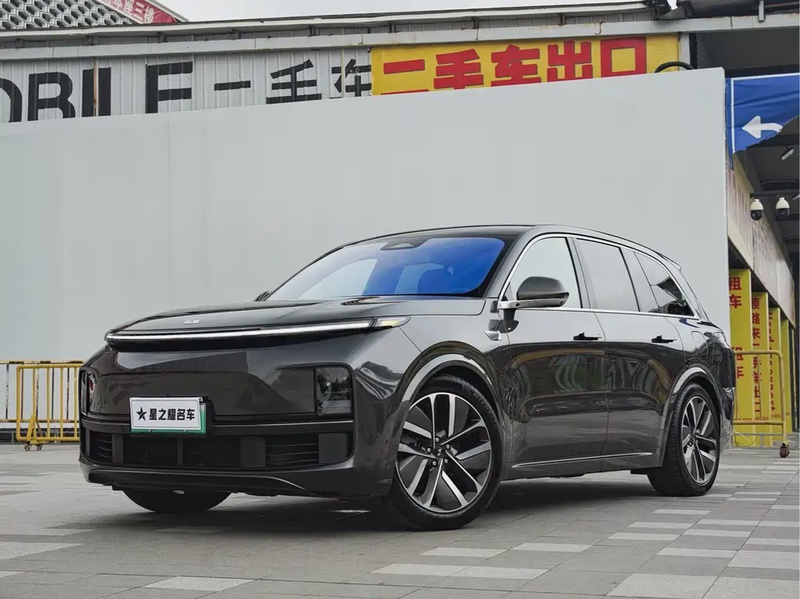 Li Auto L8