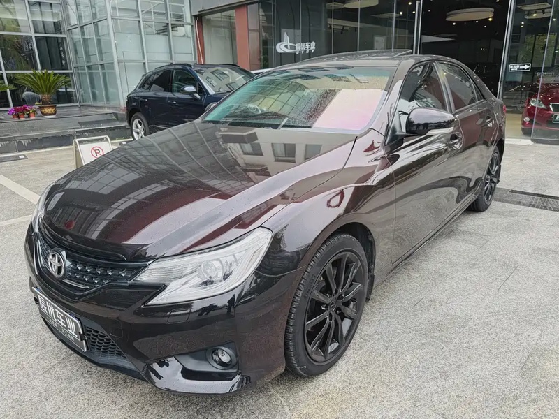 Toyota Reiz