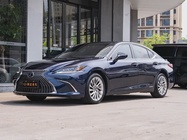Lexus ES 2020