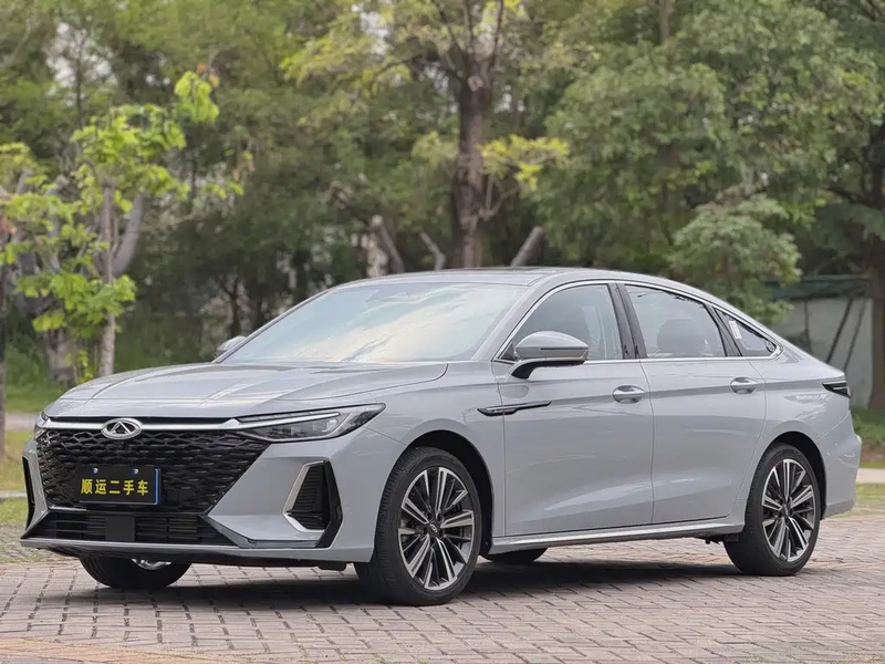 Chery Arrizo 8