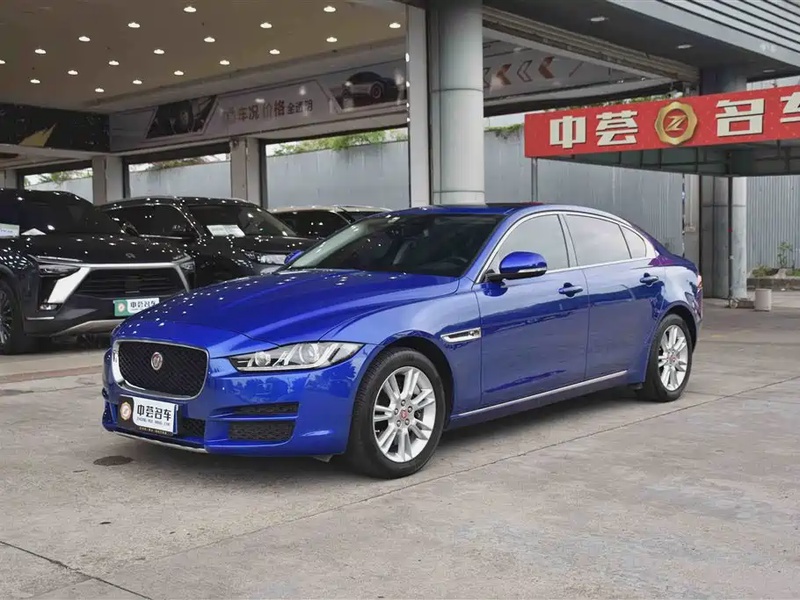 Jaguar XE