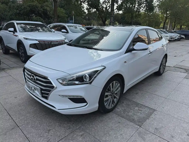 Hyundai Mistra