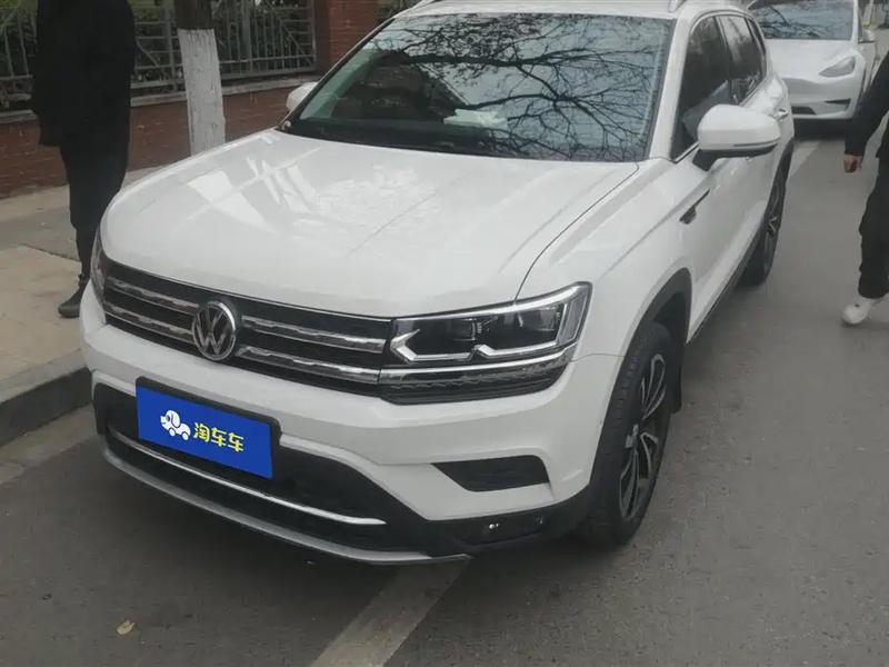 Volkswagen Tharu
