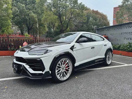 Lamborghini Urus 2021