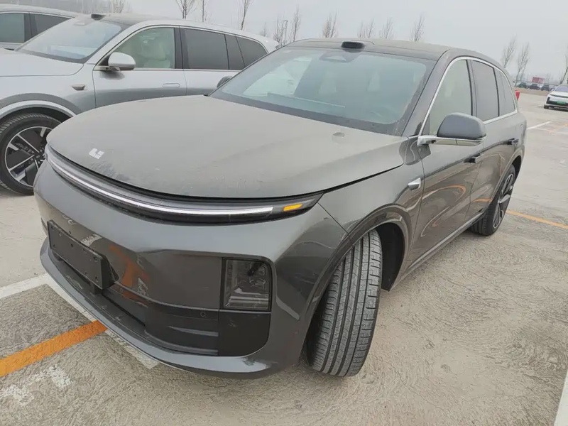 Li Auto L6