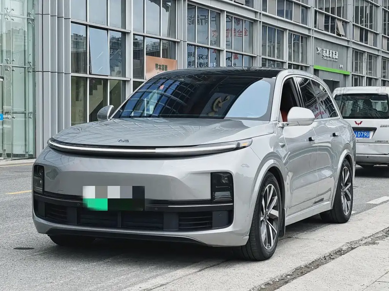 Li Auto L8