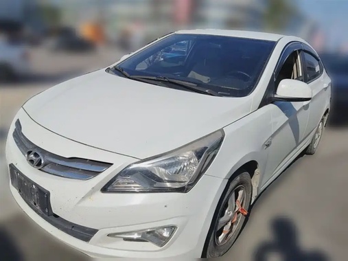 Hyundai Verna 2015