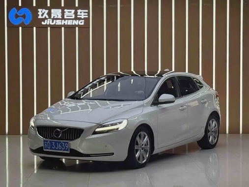 Volvo V40 2016