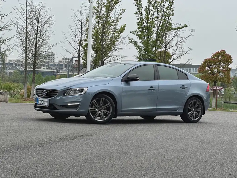 Volvo S60