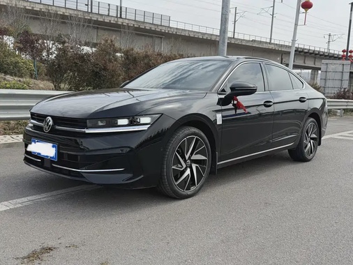 Volkswagen Magotan 2025