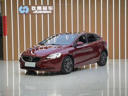 Volvo V40 2018