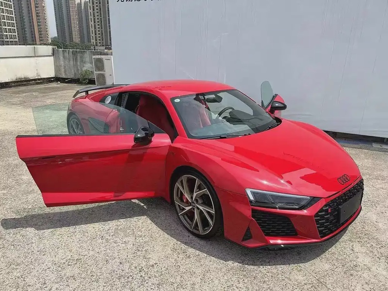 Audi R8