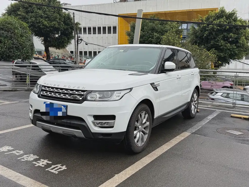 Land Rover Sport