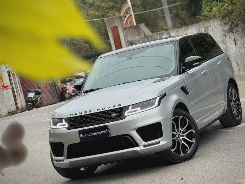 Land Rover Sport