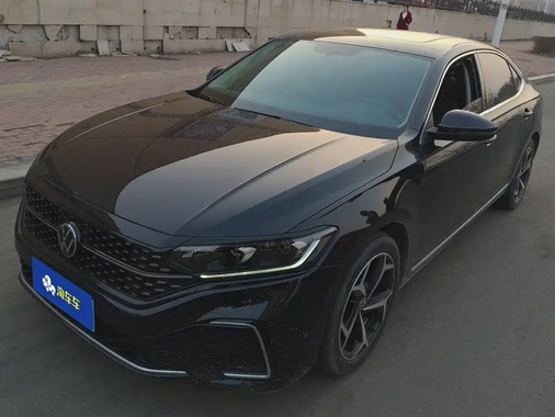 Volkswagen Passat 2024