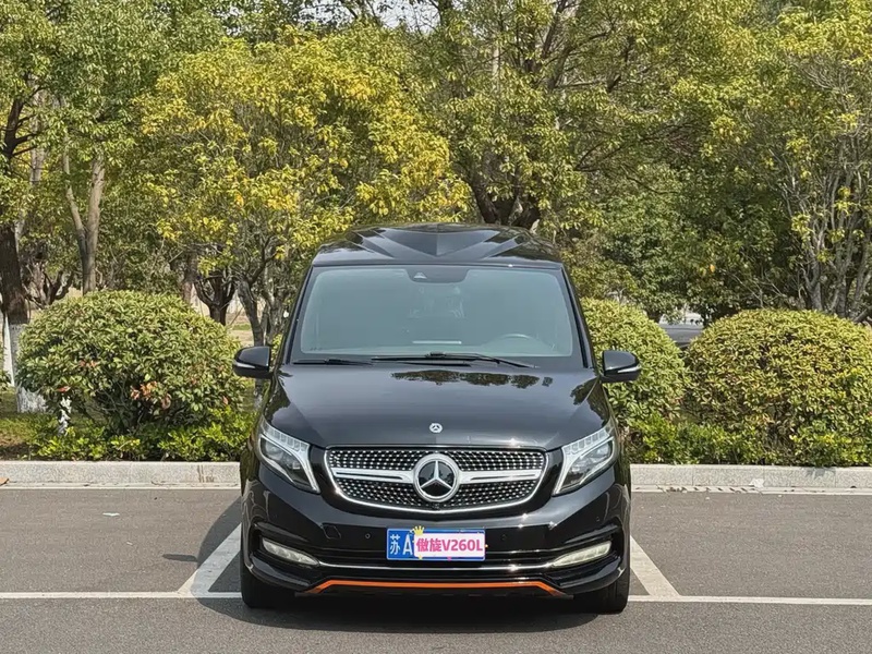 Mercedes-Benz V-Class