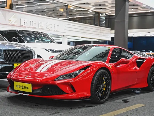 Ferrari F8 2021