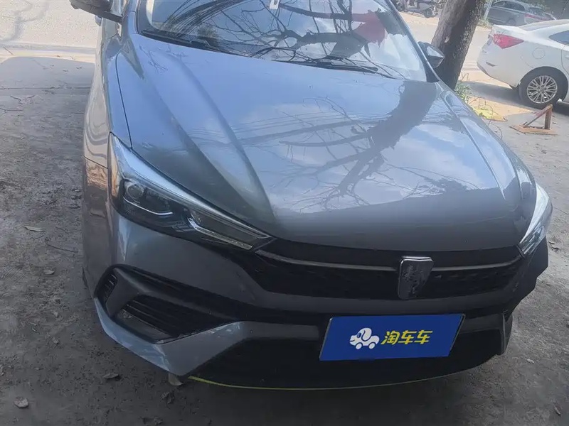Roewe i5