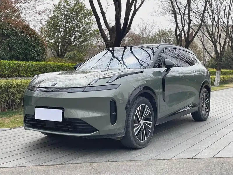 Lynk & Co 08