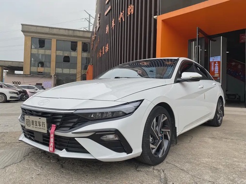 Hyundai Elantra 2024