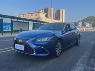 Lexus ES 2021