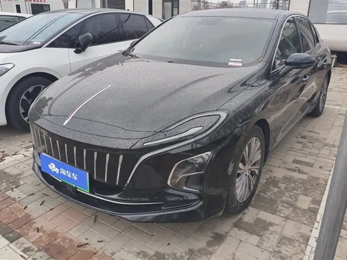 Hongqi E-QM5 2023