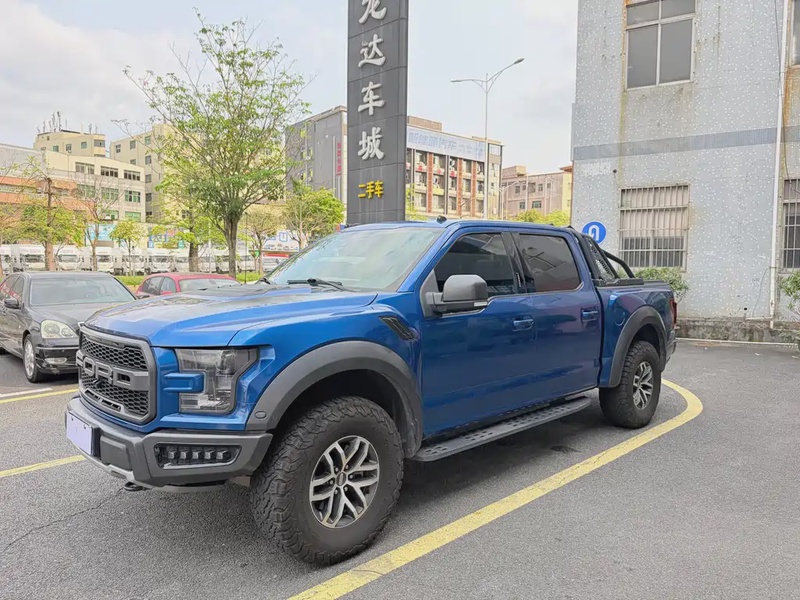 Ford F-150 Raptor