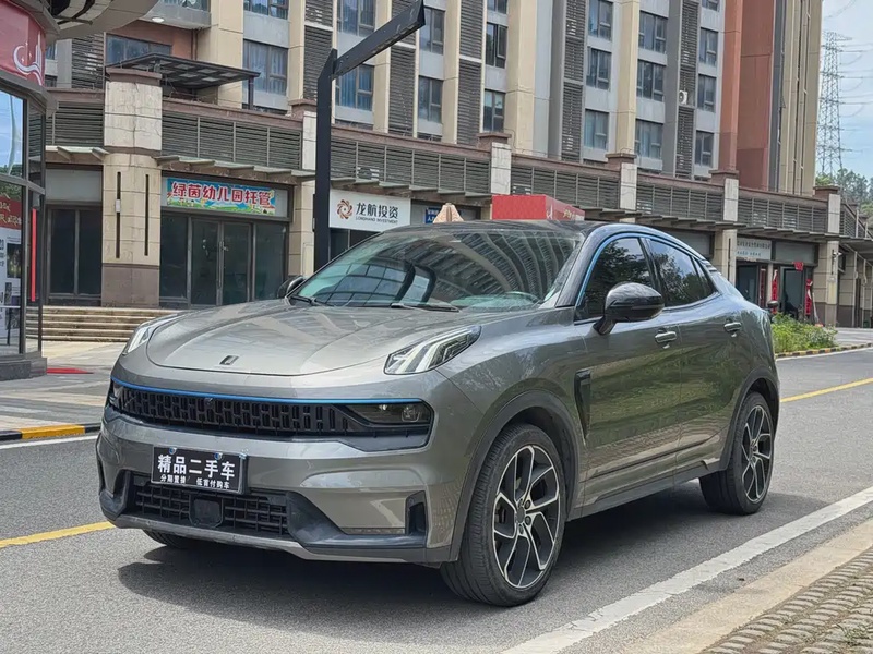 Lynk & Co 05