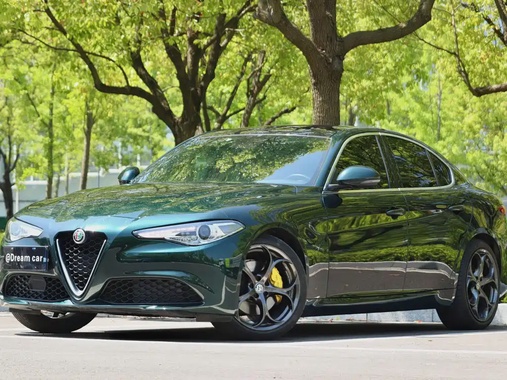 Alfa Romeo Giulia 2022