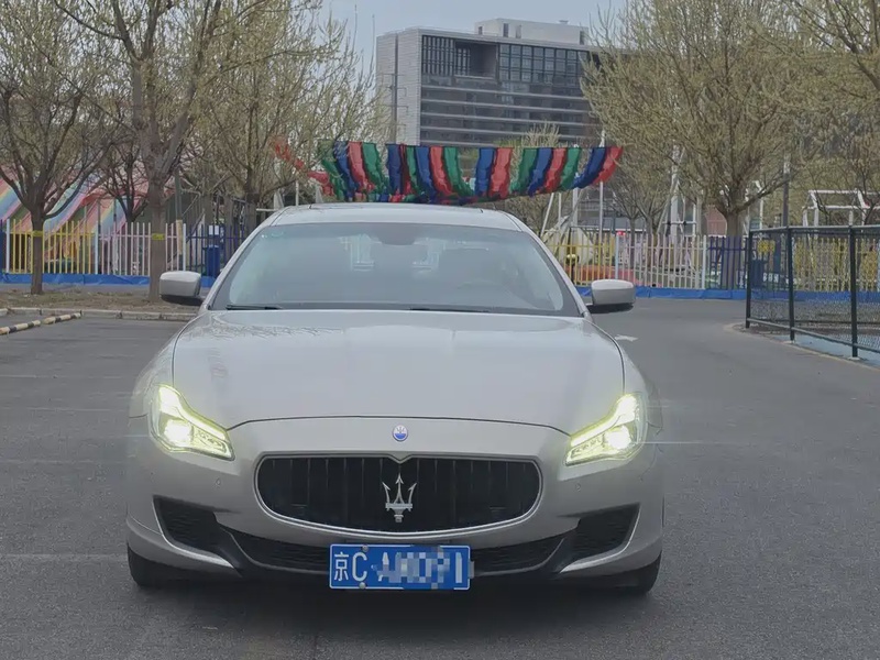 Maserati Quattroporte