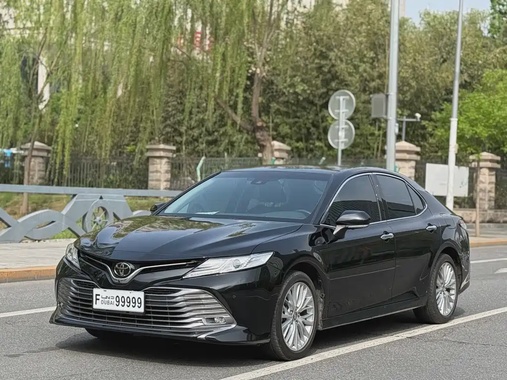 Toyota Camry 2018
