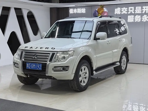 Mitsubishi Pajero 2019